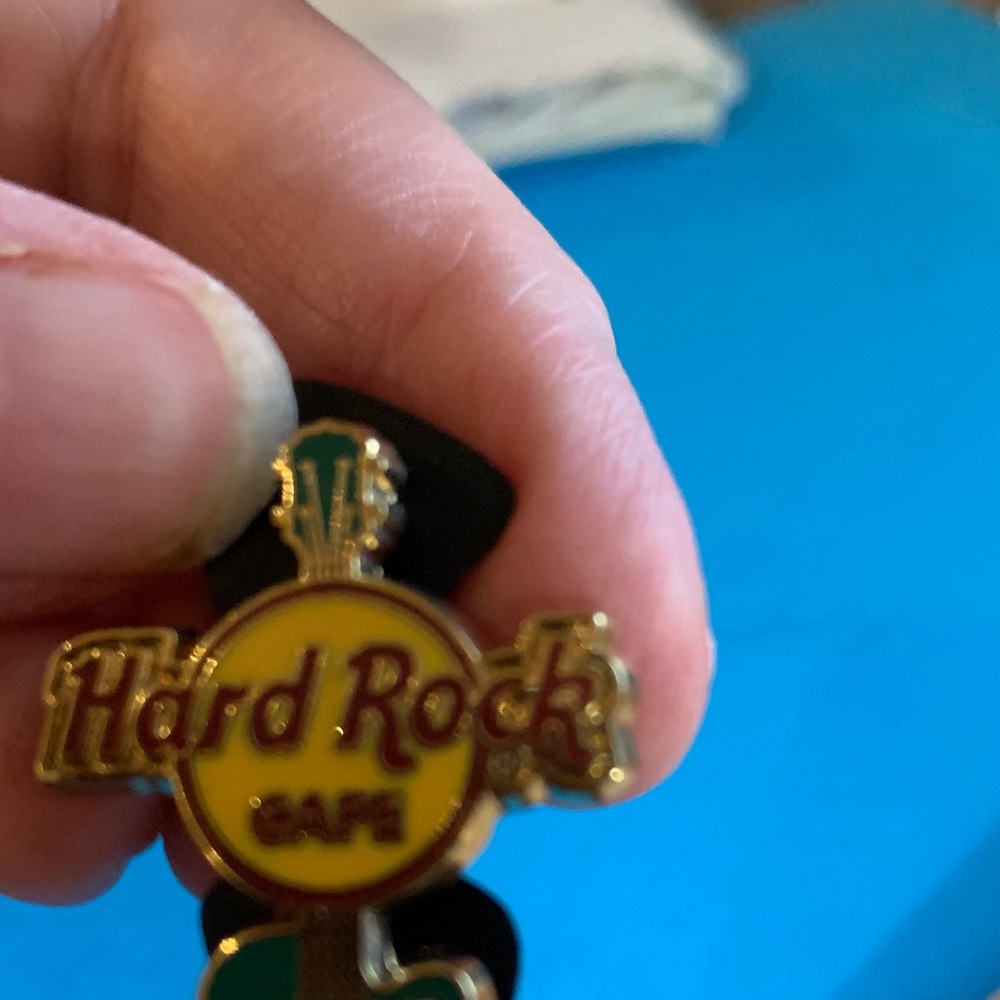 Hard Rock Cafe Teal and Yellow Guitar Pin - Picture 5 of 8